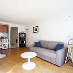 Bright studio near Parc Monceau