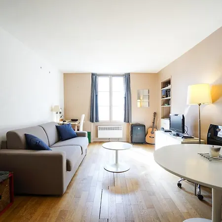 Appartamento Bright Studio Near Parc Monceau Parigi